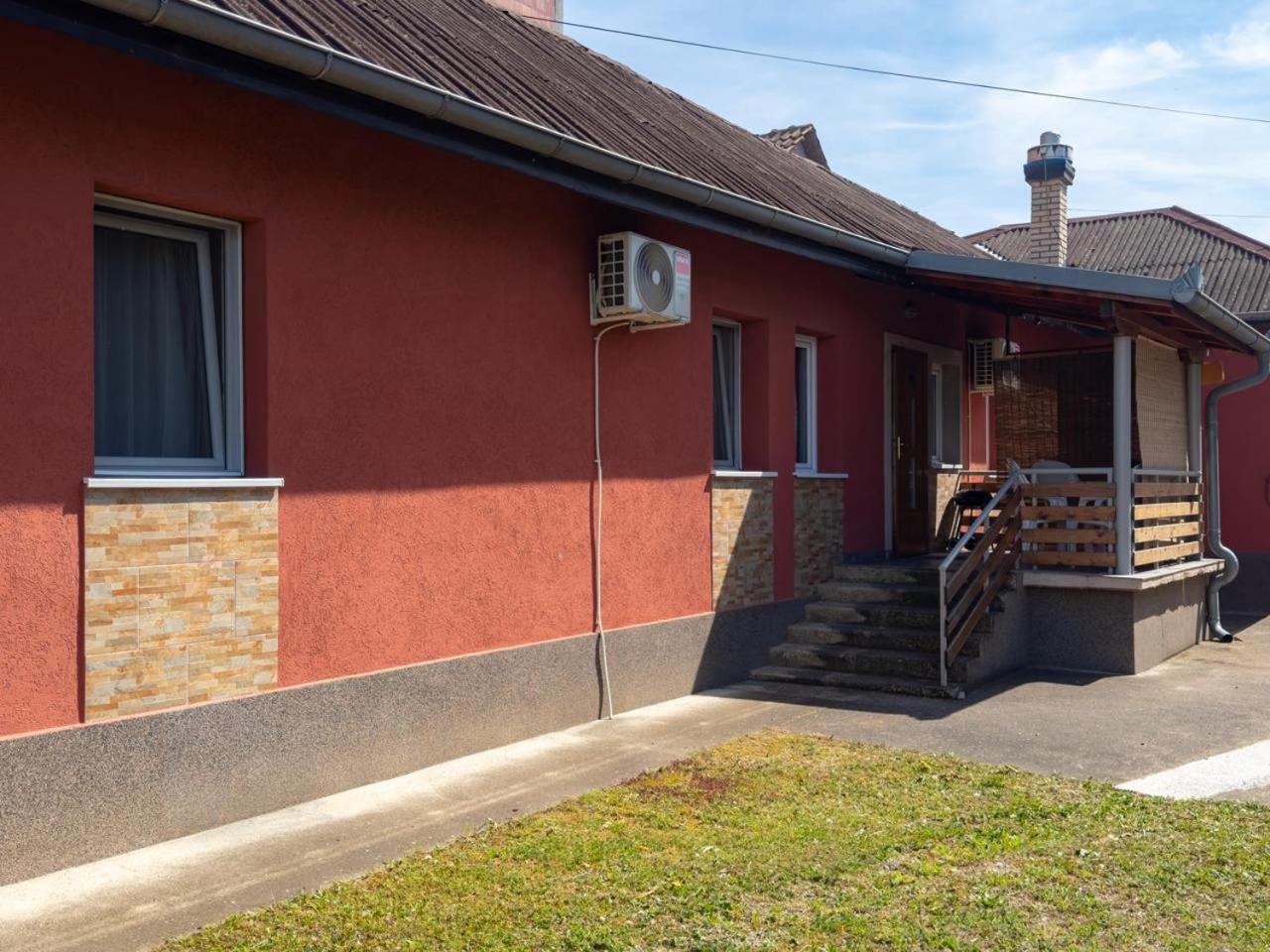 Apartamento Bakina Kuca Golubac Exterior foto